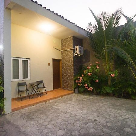 Reddoorz Plus Syariah Near Alun Alun Sampang Sampang  Екстериор снимка