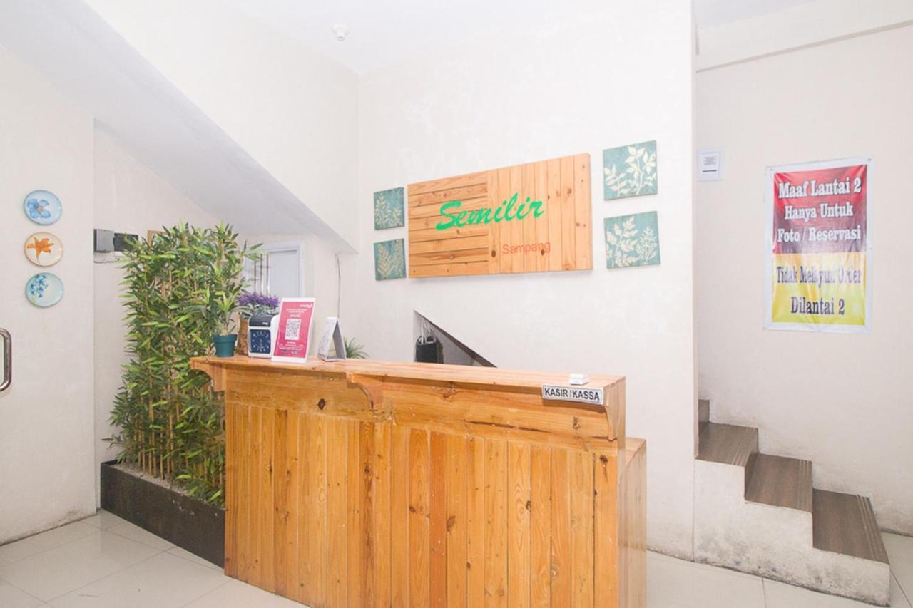 Reddoorz Plus Syariah Near Alun Alun Sampang Sampang  Екстериор снимка