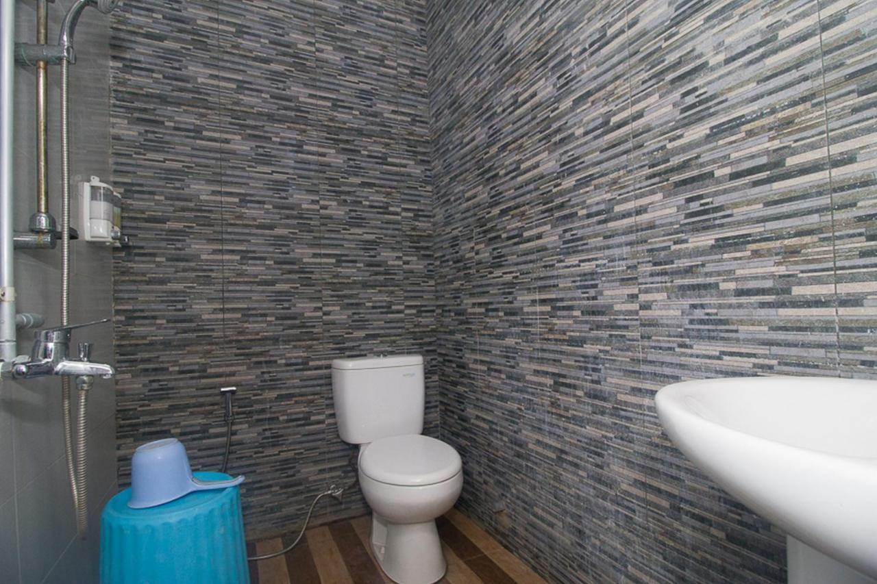 Reddoorz Plus Syariah Near Alun Alun Sampang Sampang  Екстериор снимка